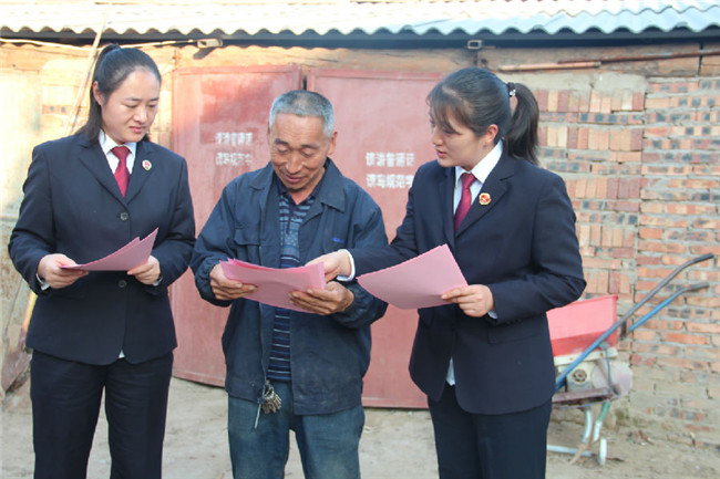 河南扶沟：深入乡村开展综治平安建设暨扫黑除恶普法宣传活动
